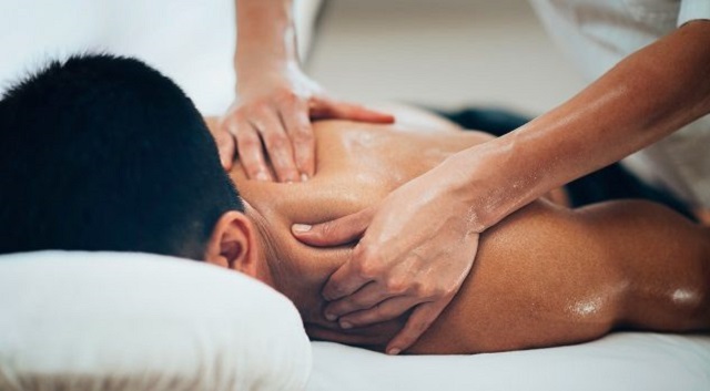 Massage Trị Liệu Thể Thao