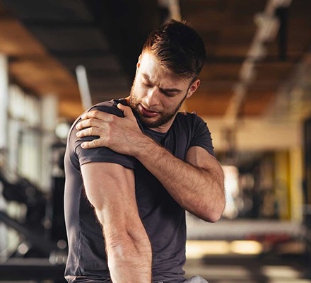 Bật mí cách giảm đau nhức cơ sau khi tập gym